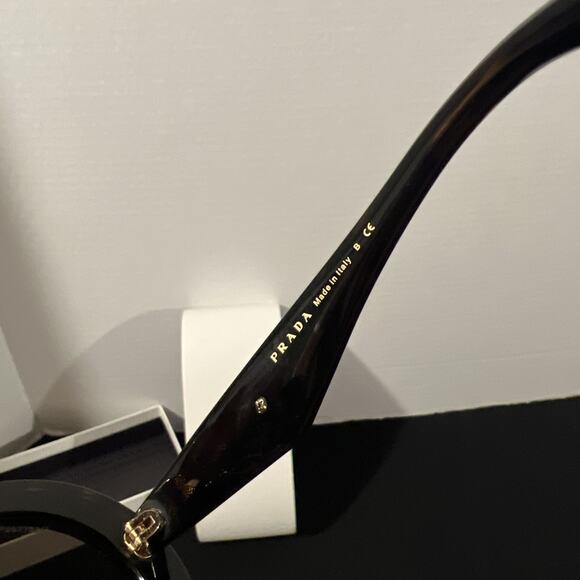 Prada Round Sunglasses Black Oversized Italy Designer SPR15S Read
